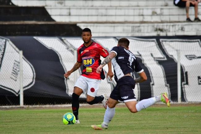 Fotos da derrota do Pouso Alegre para a Inter de Limeira. A equipe paulista venceu o duelo por 3 a 0, no Est�dio Major Levy Sobrinho, em Limeira, pela segunda rodada da S�rie D