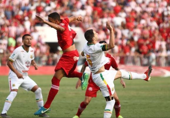 Náutico e Sampaio Corrêa iniciaram a decisão da Série C neste domingo