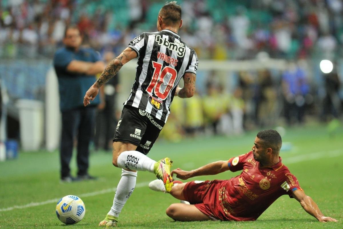 Fotos do jogo entre Bahia e Atltico, na Fonte Nova, em Salvador, pela 32 rodada do Campeonato Brasileiro