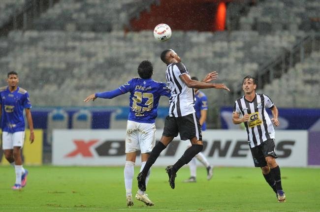 Fotos do jogo entre Cruzeiro e Democrata-GV, no Mineiro, em BH, pela quinta rodada do Campeonato Mineiro de 2022