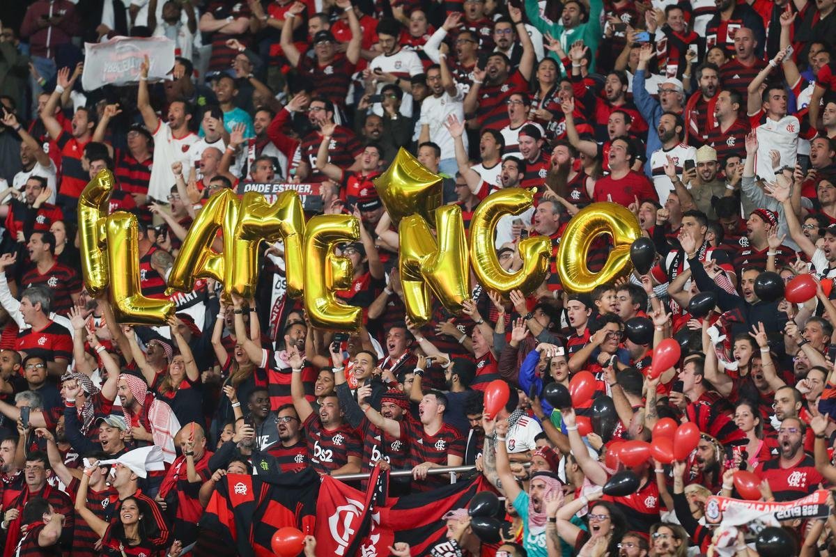 Torcidas de Liverpool e Flamego na final do Mundial de Clubes, em Doha, no Catar