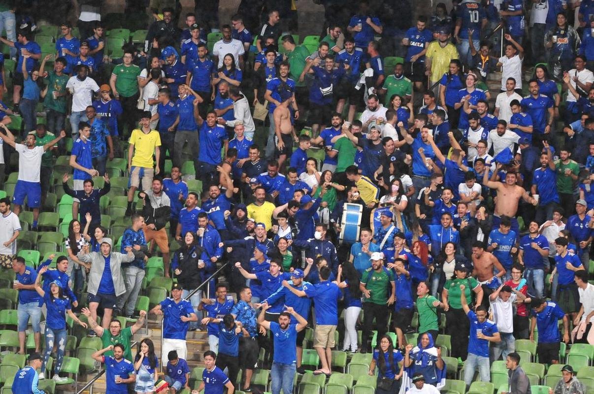 Fotos de Cruzeiro x Vila Nova-GO, no Independncia, em Belo Horizonte, pela 33 rodada da Srie B