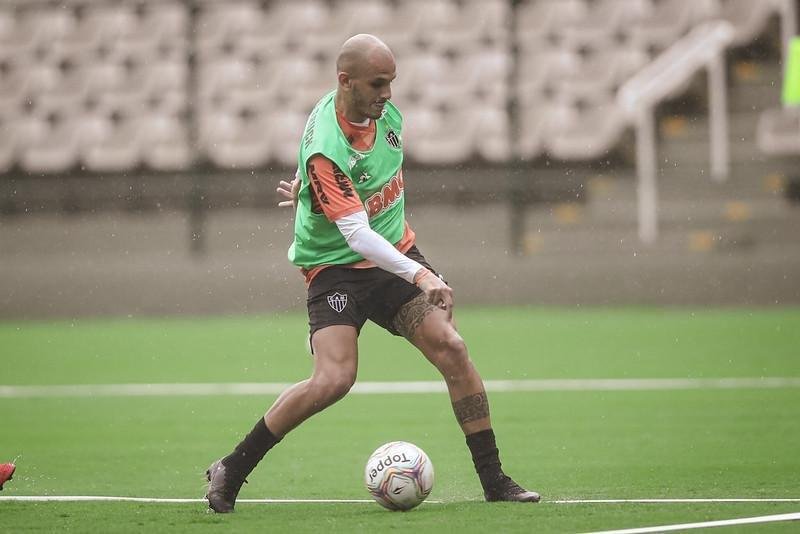 Fbio Santos - Valor de mercado em 27/11/2019: 1,3 milho de euros. Valor de mercado em 08/04/2020: 1 milho de euros.