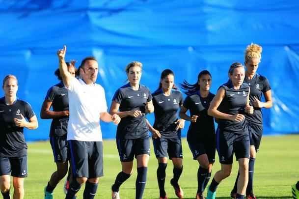Imagens do treinamento da Seleo Francesa na Toca da Raposa II, em Belo Horizonte