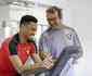 Aps longa espera, atacante Hernane, de contrato renovado, inicia treinamentos no Sport