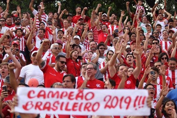 Náutico e Sampaio Corrêa iniciaram a decisão da Série C neste domingo
