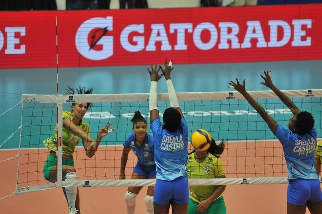 Arena Minas recebeu grande pblico na despedida da ex-oposta Sheilla