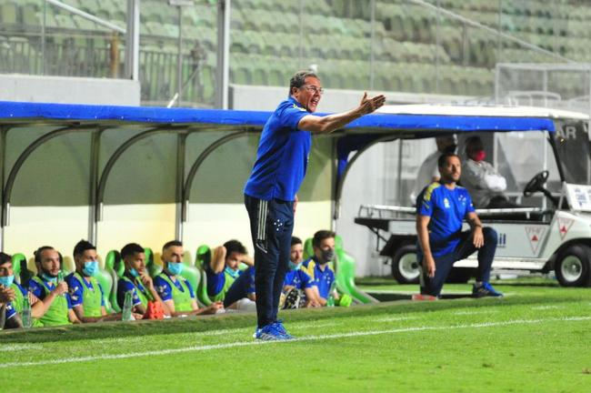Fotos do jogo entre Cruzeiro e Remo, no Independncia, em BH, pela 32 rodada da Srie B do Brasileiro