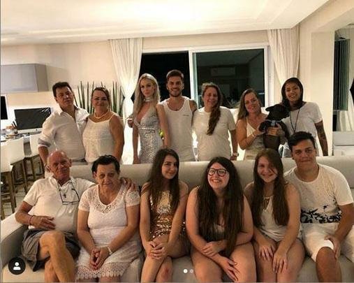 Nathan e família aproveitaram o réveillon em Santa Catarina
