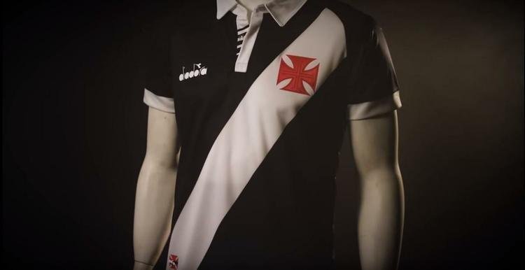 Vasco apresentou detalhes do uniforme 1 que ainda ser lanado pela Diadora
