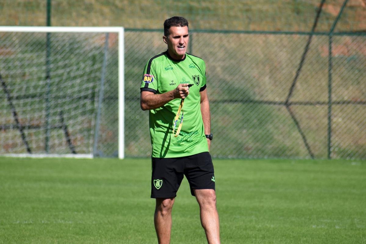 Treinamentos do Coelho para enfrentar o Internacional pela Srie A