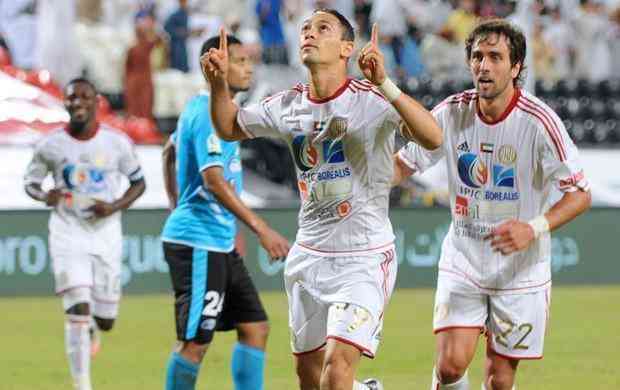 Logo na sequncia, o Baniyas, dos Emirados rabes. Foram dez gols marcados contra o clube, nove pelo Al Jazira e um pelo Al Wasl.