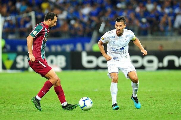 rbitro anulou gol do Cruzeiro e gerou muita revolta no Mineiro