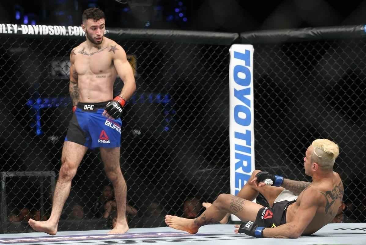 Shane Burgos venceu Godofredo Pepey por deciso unnime 