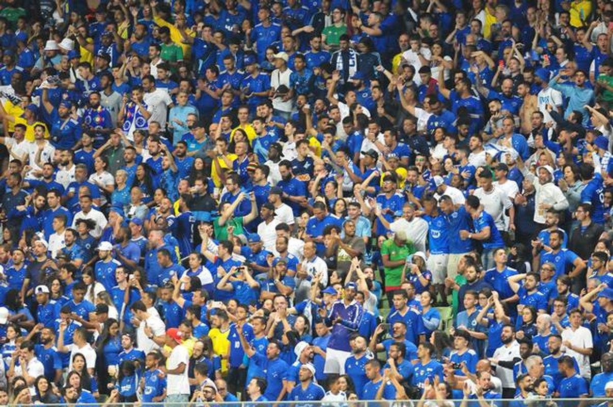 Torcida do Cruzeiro no jogo contra o Nutico, no Independncia, pela 26 rodada da Srie B do Campeonato Brasileiro de 2022