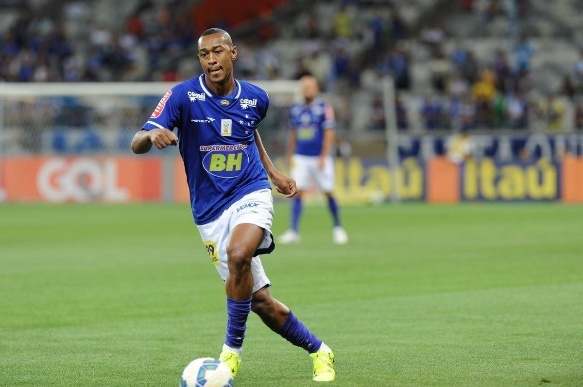 Fabrcio (lateral-esquerdo) - 1 gol