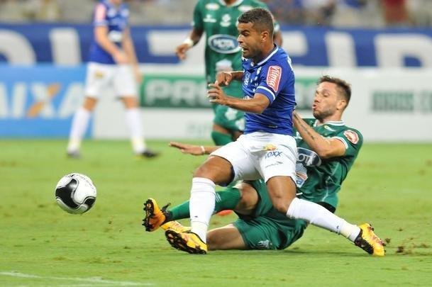 Imagens do jogo entre Cruzeiro e Uberlndia no Mineiro