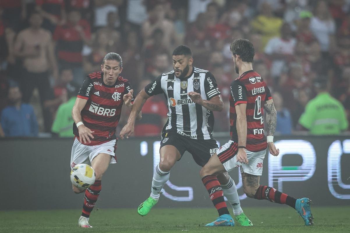 Fotos do jogo de volta das oitavas de final da Copa do Brasil, entre Flamengo e Atltico, no Maracan, no Rio de Janeiro