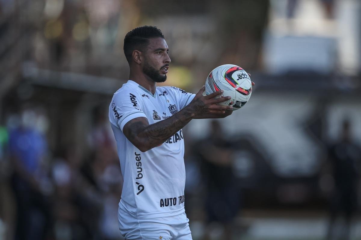 Fotos do jogo entre Democrata-GV e Atltico, pelo Campeonato Mineiro