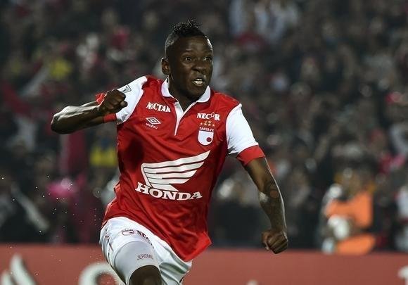 Em 2014, o adversrio tambm foi o Santa Fe. Na fase de grupos da Copa Libertadores, o Galo visitou o time colombiano e ficou no empate por 1 a 1. Guilherme abriu o placar para o Atltico na etapa inicial. Cuero empatou no segundo tempo. 