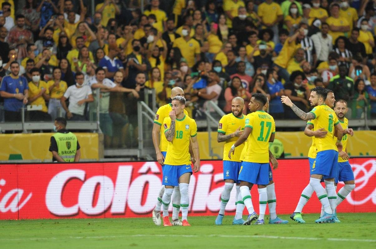 Brasil goleou o Paraguai por 4 a 0 no Mineiro, em BH, pelas Eliminatrias da Copa do Mundo, com gols de Raphinha, Philippe Coutinho, Antony e Rodrygo
