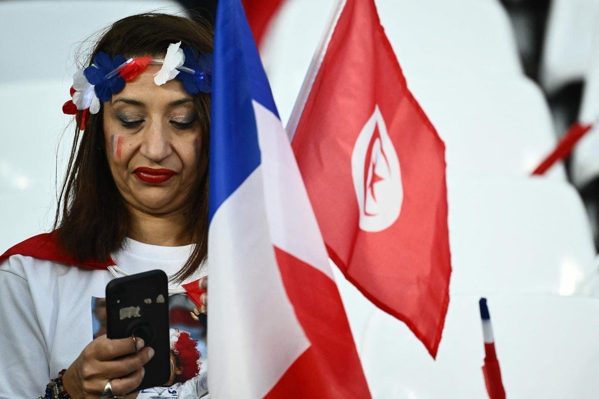 Torcedores de Tunsia e Frana na partida pelo Grupo D da Copa do Mundo do Catar