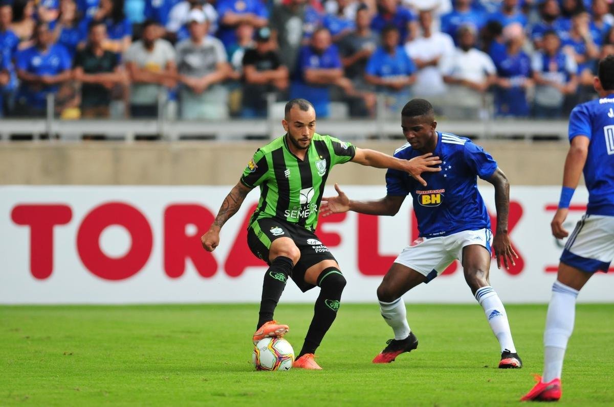 Cruzeiro e Amrica se enfrentaram em clssico pela 5 rodada do Campeonato Mineiro