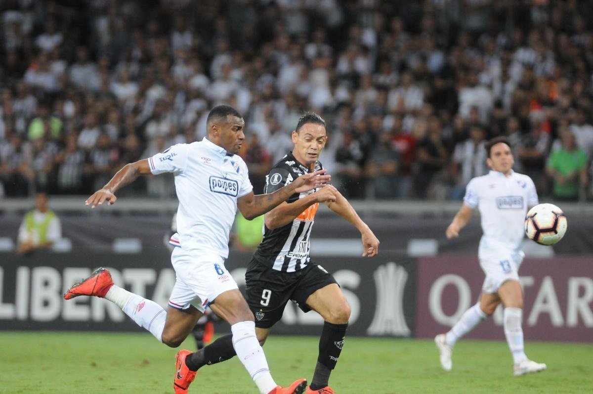 Fotos do primeiro tempo do duelo entre Atltico e Nacional do Uruguai, no Mineiro, pelo Grupo E da Copa Libertadores