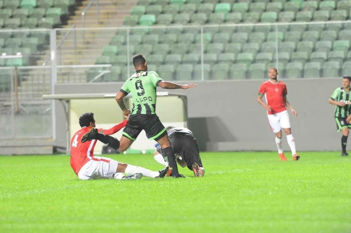 Amrica e Boa Esporte se enfrentaram no Independncia, pela 13 rodada da Srie B do Campeonato Brasileiro