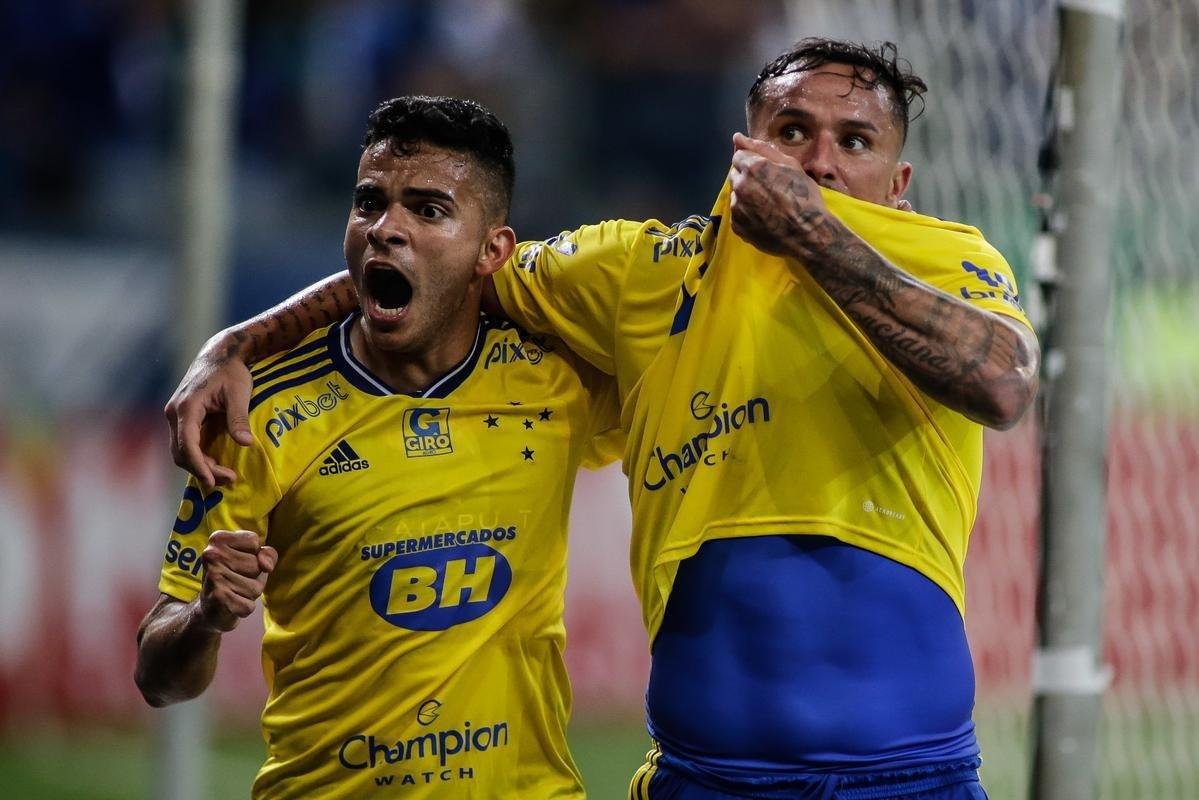 As melhores fotos do jogo entre Cruzeiro e Operrio-PR, no Mineiro, em Belo Horizonte, pela 29 rodada da Srie B do Brasileiro