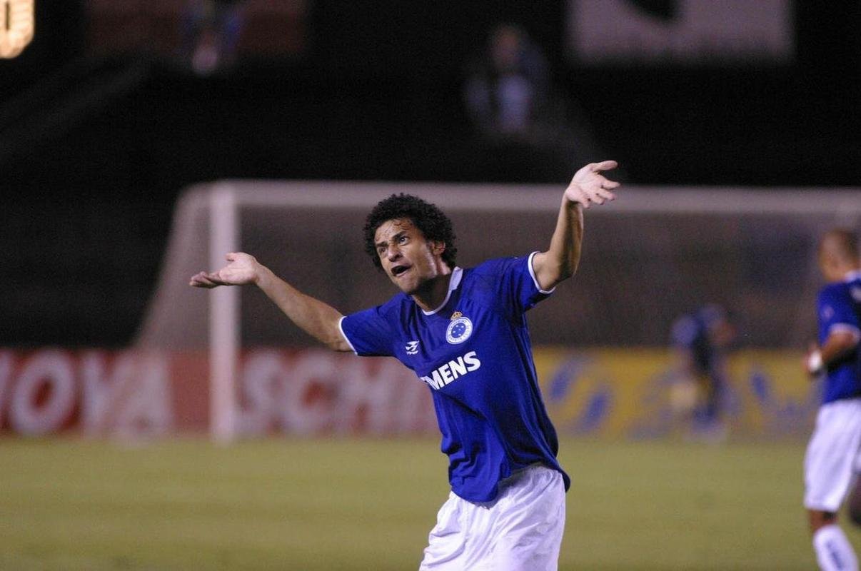 2005 - Fred, do Cruzeiro, foi o artilheiro com 15 gols