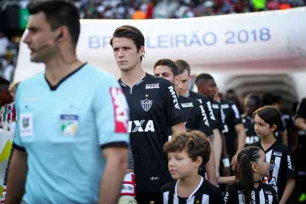 Fluminense e Atltico entraram em campo no Engenho para o duelo vlido pelo Brasileiro