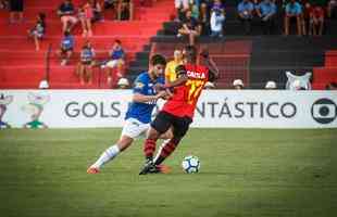 Fotos de Sport x Cruzeiro, na Ilha do Retiro, pela 24 rodada do Campeonato Brasileiro