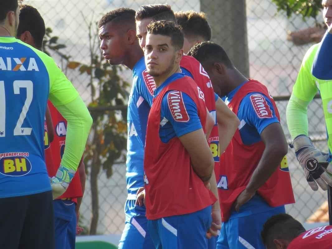 Galeria de fotos do treino do Cruzeiro na tarde desta quinta-feira, na Toca da Raposa II