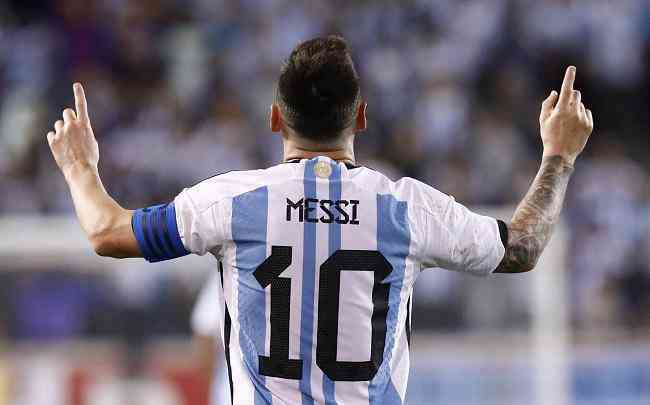 Messi se torna o maior artilheiro da Argentina em Copas do Mundo