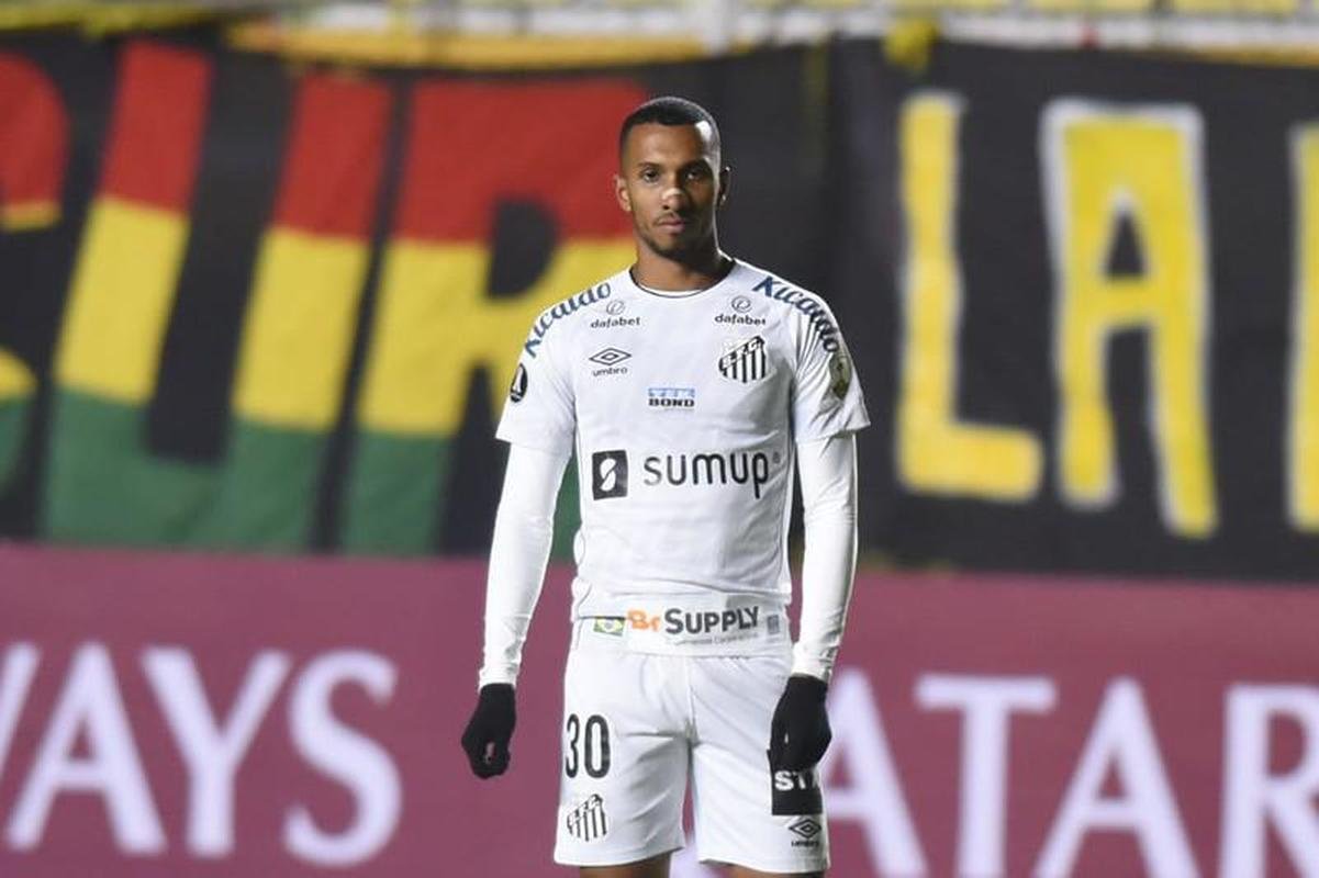 Lucas Braga - atacante