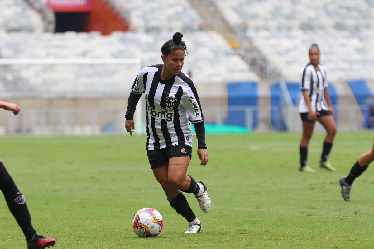 Cruzeiro e Atltico disputaram o ttulo na manh deste domingo no Mineiro 