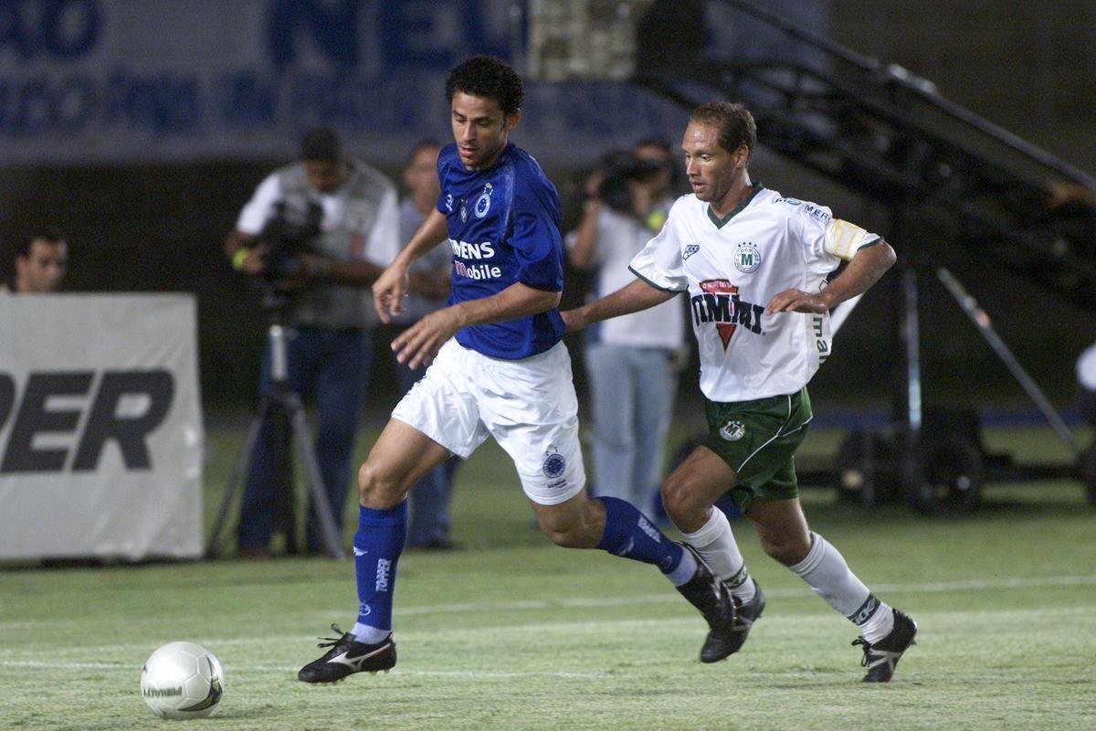 Fred em ao pelo Cruzeiro entre 2004 e 2005