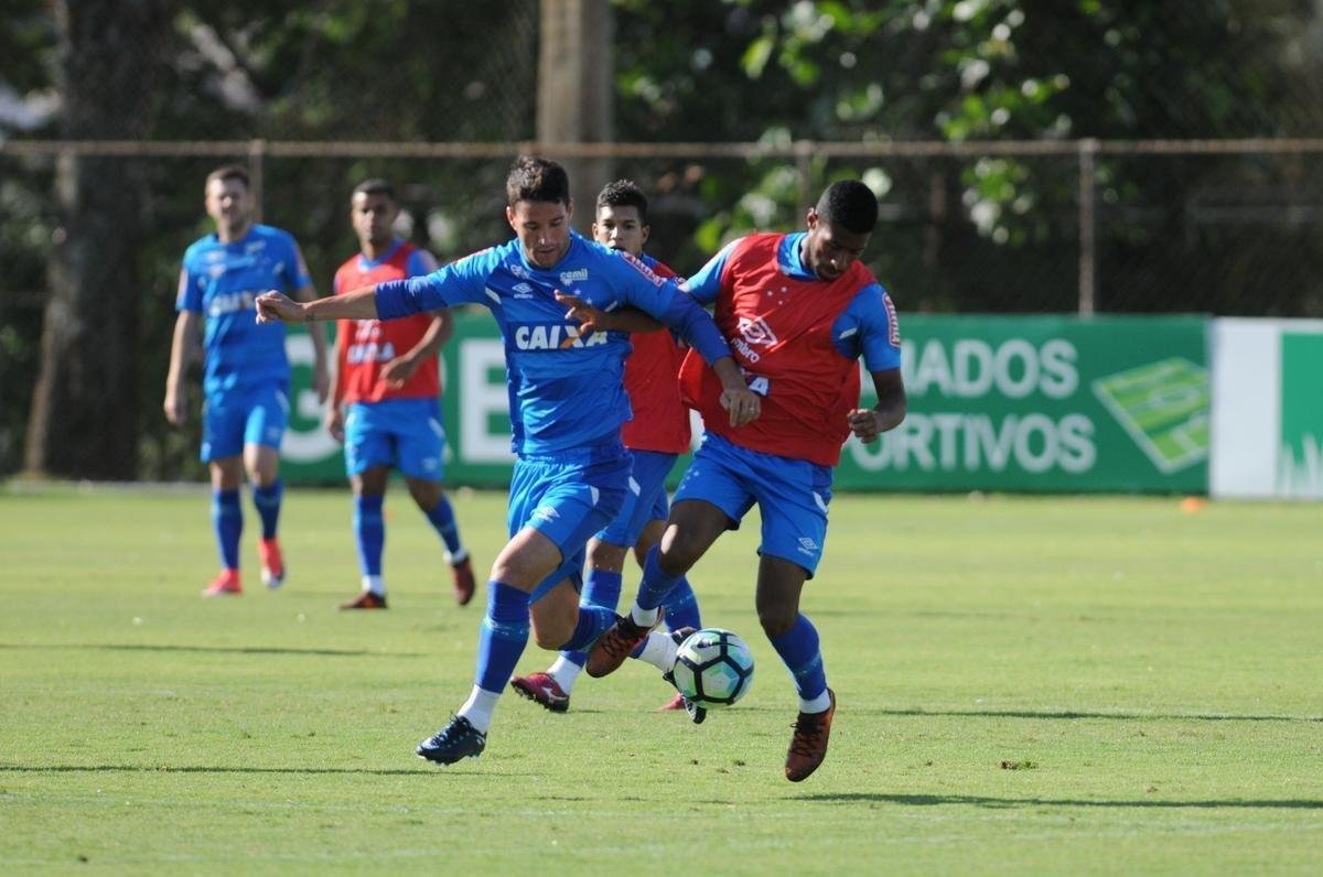 Fotos do treino do Cruzeiro desta sexta-feira (3/11), na Toca da Raposa II (Leandro Couri/EM D.A Press)
