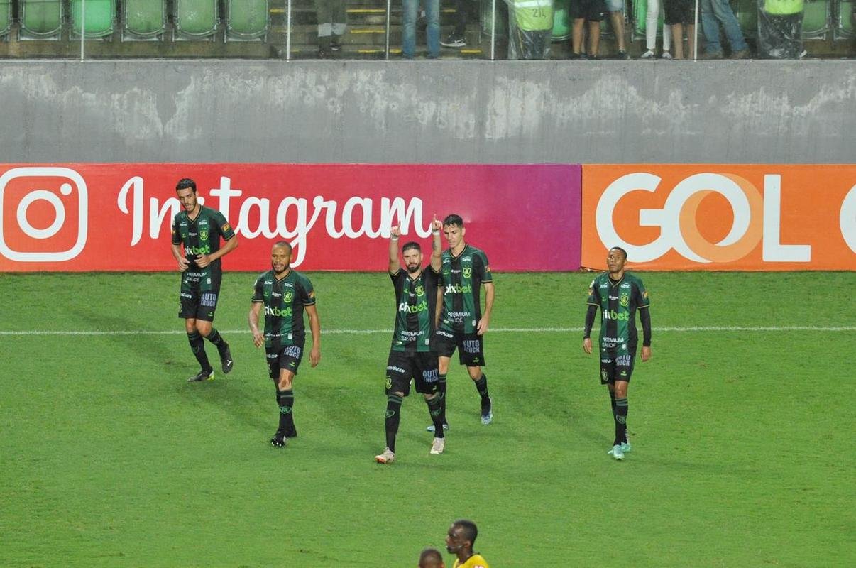 Fotos da vitria do Amrica sobre a Chapecoense, por 3 a 0, no Independncia, pela 35 rodada do Campeonato Brasileiro