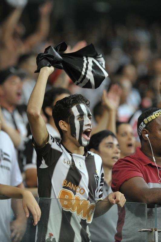 Fotos da torcida em Atltico x Zamora, no Mineiro