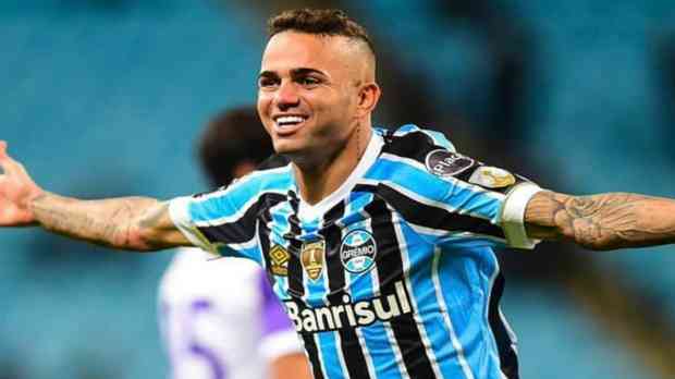 Luan fala em tom de despedida e exalta classificação do Grêmio