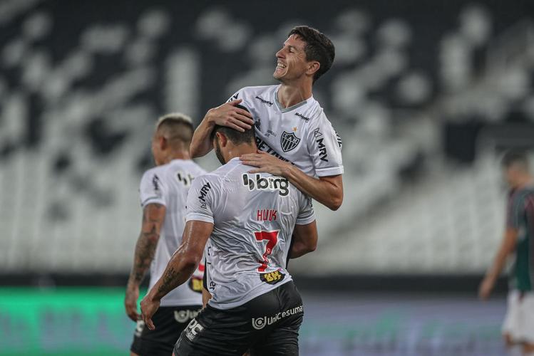 Fluminense e Atlético se enfrentaram nesta quinta-feira (26), em jogo de ida das quartas de final da Copa do Brasil
