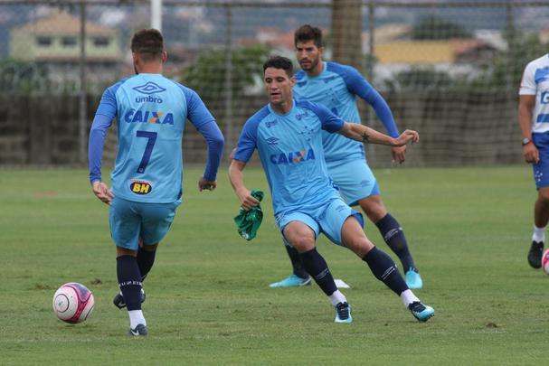 Imagens do treino do Cruzeiro nesta segunda-feira, 19 de fevereiro, na Toca da Raposa II