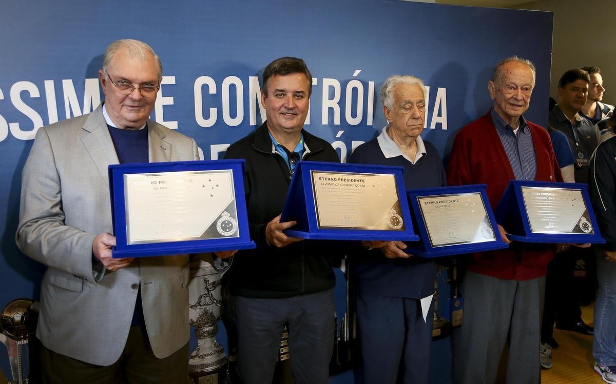 Jogo Trplice Coroa x dolos Eternos, no Mineiro