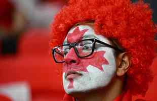 Torcedores de Blgica e Canad no jogo pela Copa do Mundo