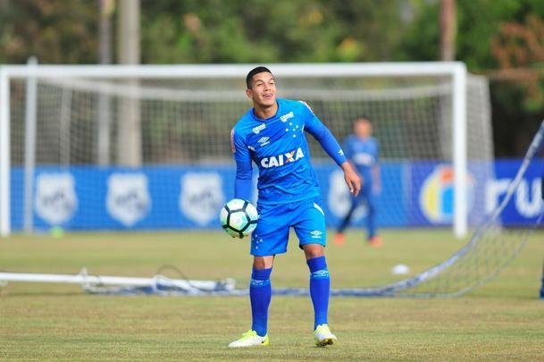 Lucas Romero pelo Cruzeiro na temporada 2017