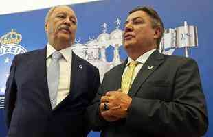Wagner Pires de S, novo presidente do Cruzeiro, e Zez Perrella, presidente do Conselho, tomaram posse