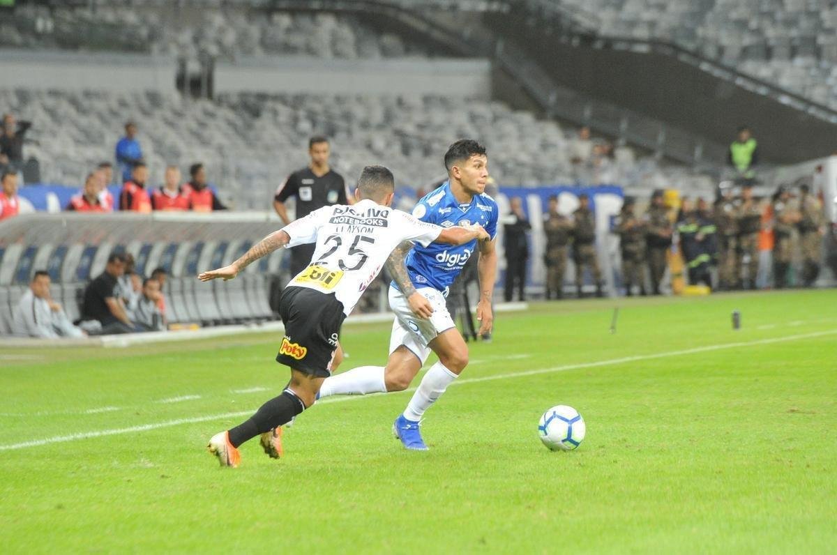 Fotos de Cruzeiro x Corinthians, no Mineiro, pela oitava rodada do Campeonato Brasileiro