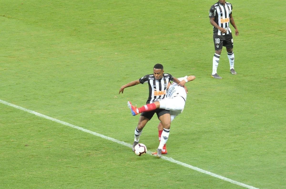Fotos do duelo entre Atltico e Cerro Porteo, no Mineiro, pelo Grupo E da Copa Libertadores